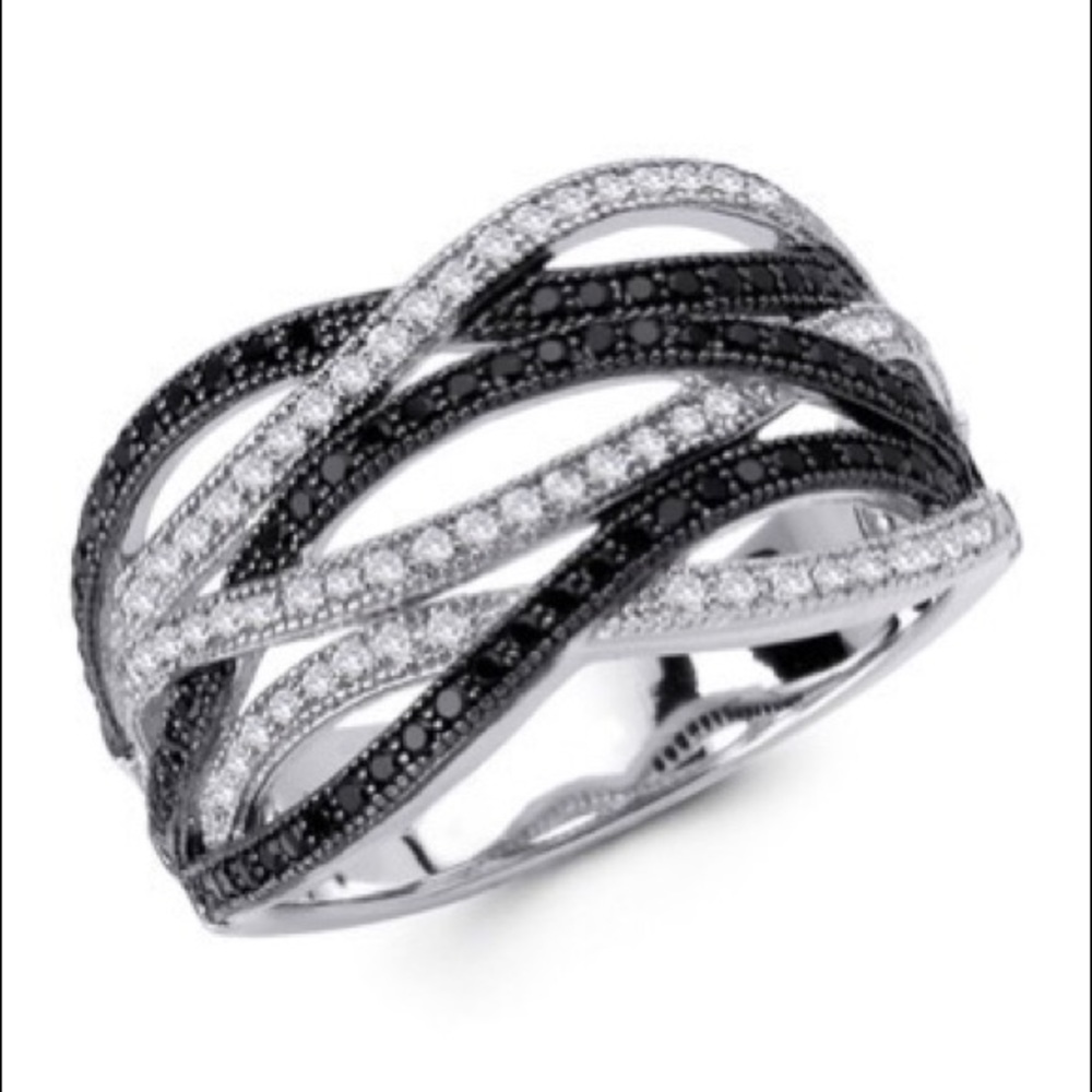 Lafonn size 7 black and silver ring